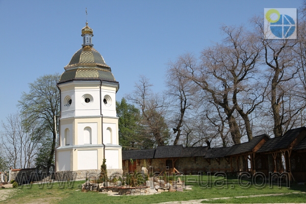 Фото.Гошівський монастир.Екскурсії Моршин.